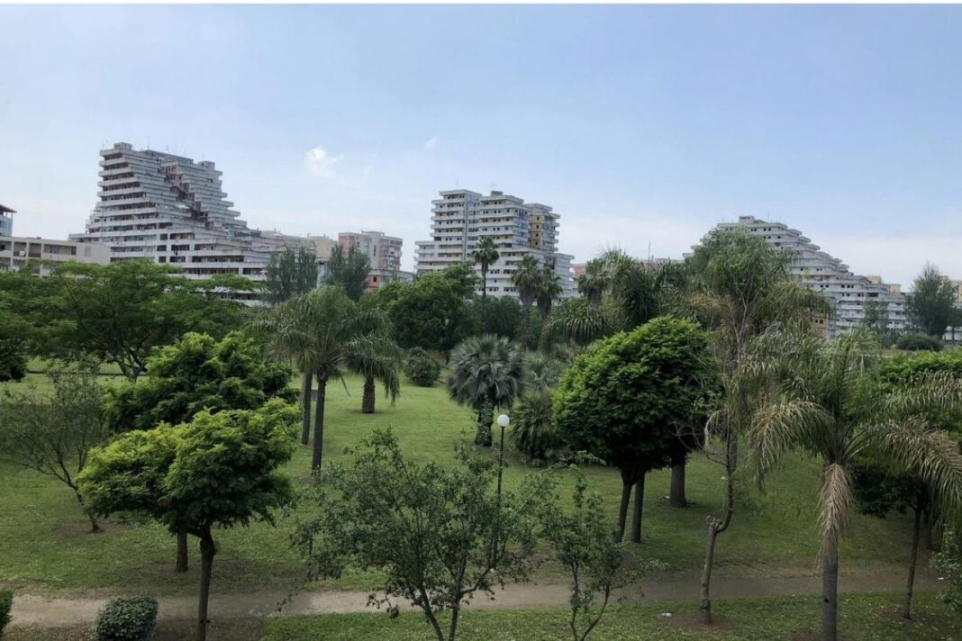 Parco Ciro Esposito Scampia: storia, riqualificazione e ruolo del grande parco urbano Parco Ciro Esposito Scampia: storia, riqualificazione e ruolo del grande parco urbano