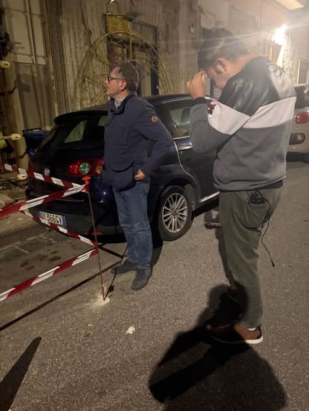 EMERGENZA IDRICA A BAGNOLI, GUASTO IN VIA SILIO ITALICO: INTERVENTO NOTTURNO DELL’ABC: «SERVIZI ESSENZIALI, RISPOSTE TEMPESTIVE» EMERGENZA IDRICA A BAGNOLI, GUASTO IN VIA SILIO ITALICO: INTERVENTO NOTTURNO DELL’ABC: «SERVIZI ESSENZIALI, RISPOSTE TEMPESTIVE»